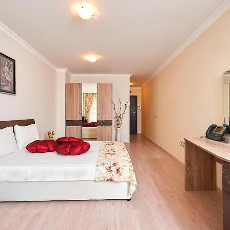 Aparthotel Rose Gardens Boutique By Asteri 4*